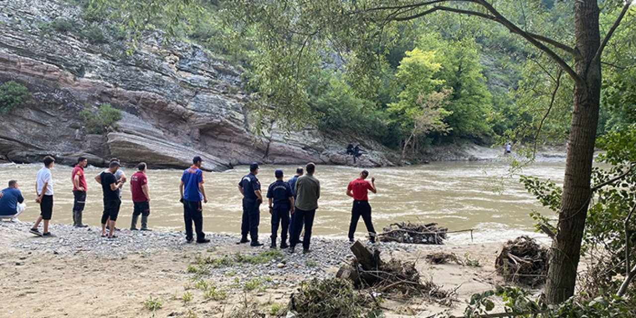 Serinlemek için girmişti; cesedi bulundu