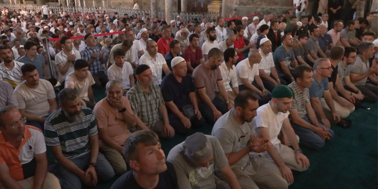 15 Temmuz şehitleri için Ayasofya'da hatim