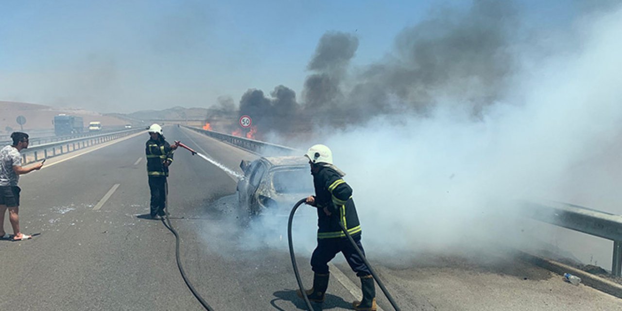 Seyir halinde alevlere karıştı