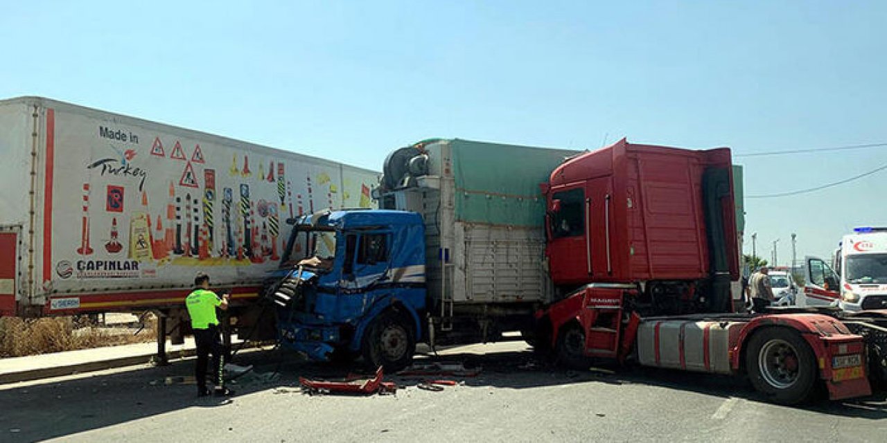 TIR ile kamyon çarpıştı: 1 yaralı