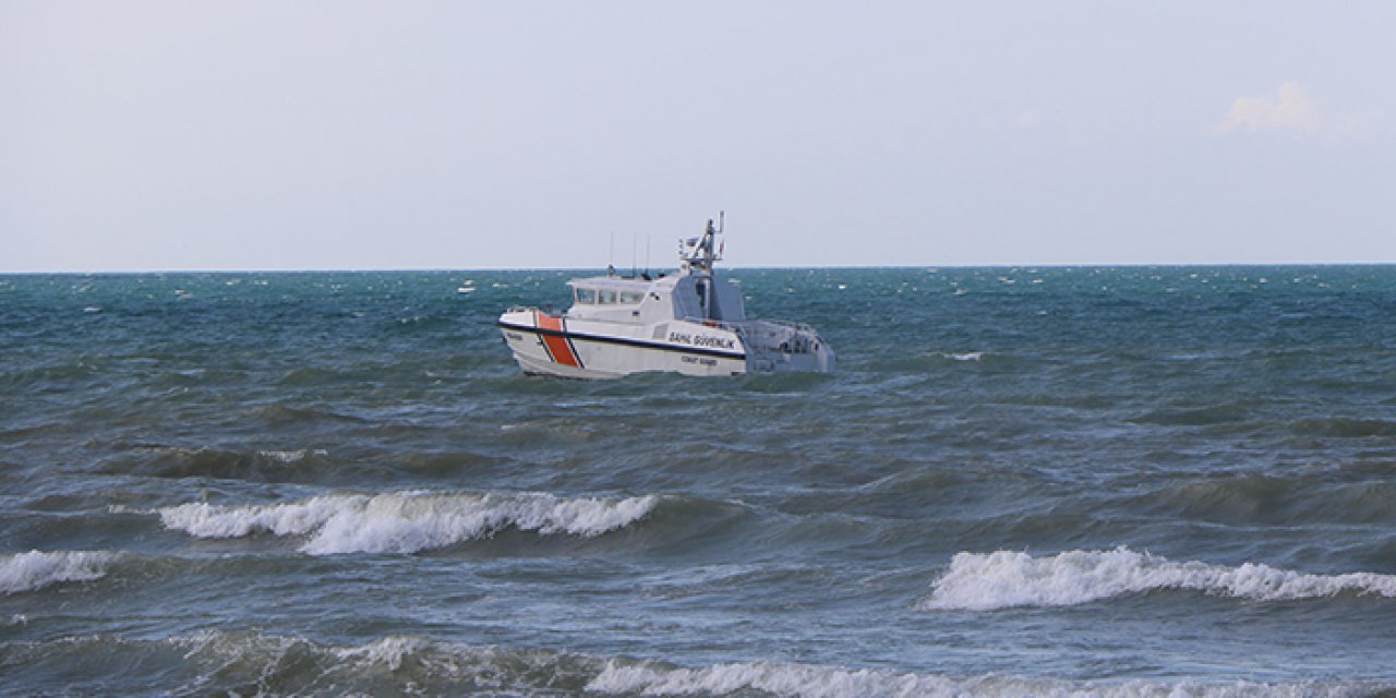 Denize giren 4'ü çocuk 5 kişi boğulma tehlikesi geçirdi