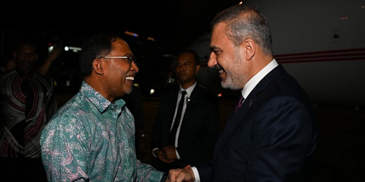 Bakan Fidan Malezyalı mevkidaşı ile görüştü