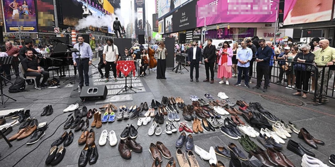 Times Meydanı'nda 15 Temmuz anıldı