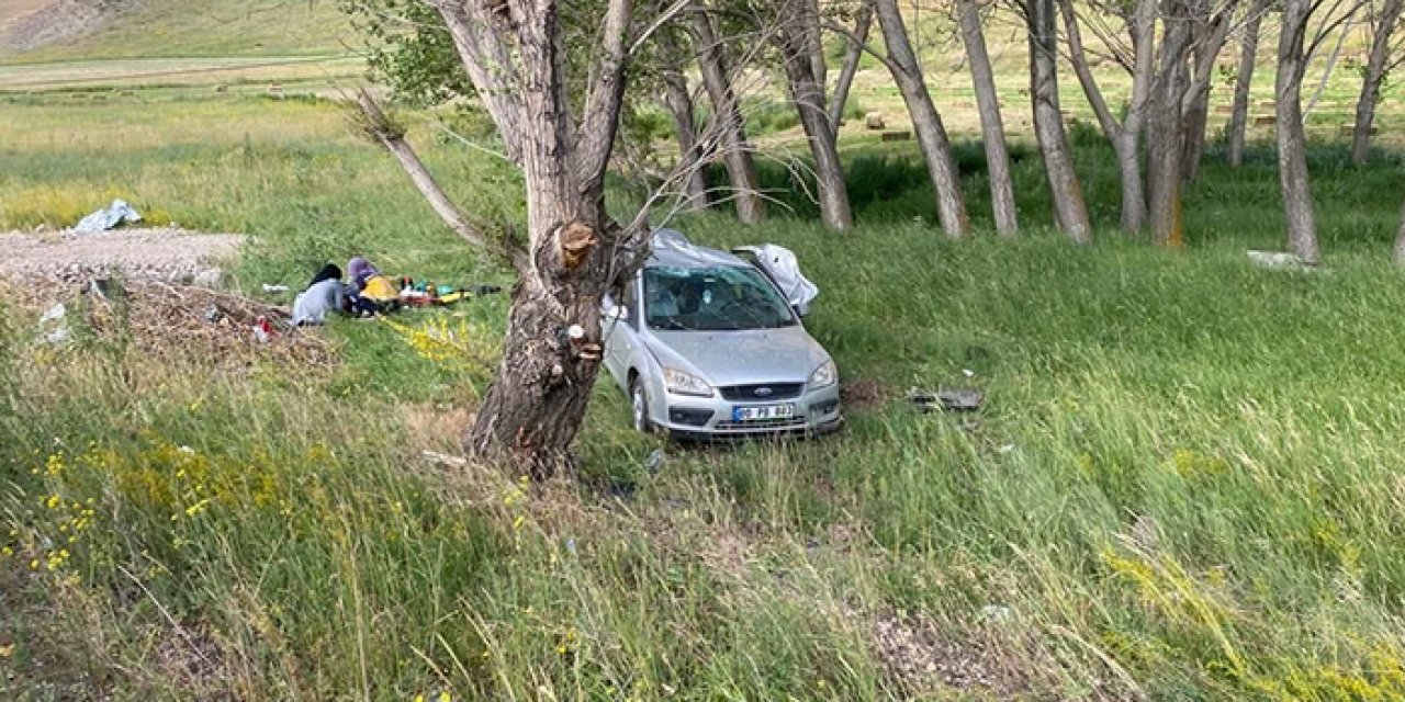 Devrilen araçta 6 aylık bebek öldü 3 kişi yaralandı
