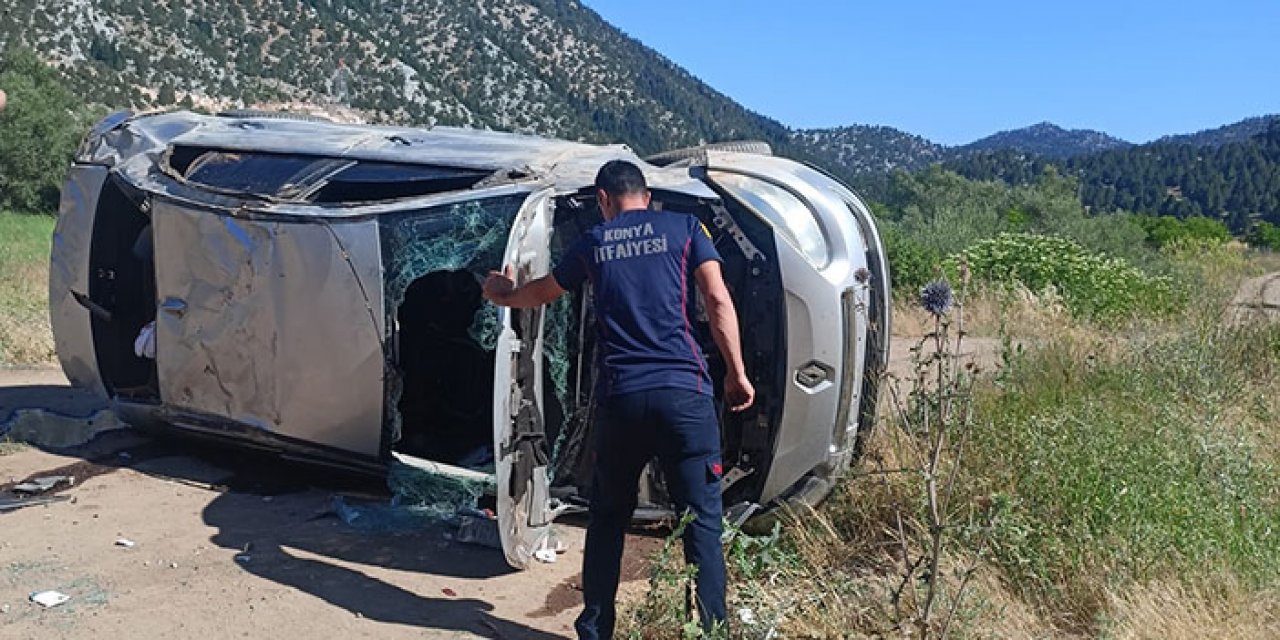 Mıcırlara girdi devrildi: 1 ölü 2 yaralı