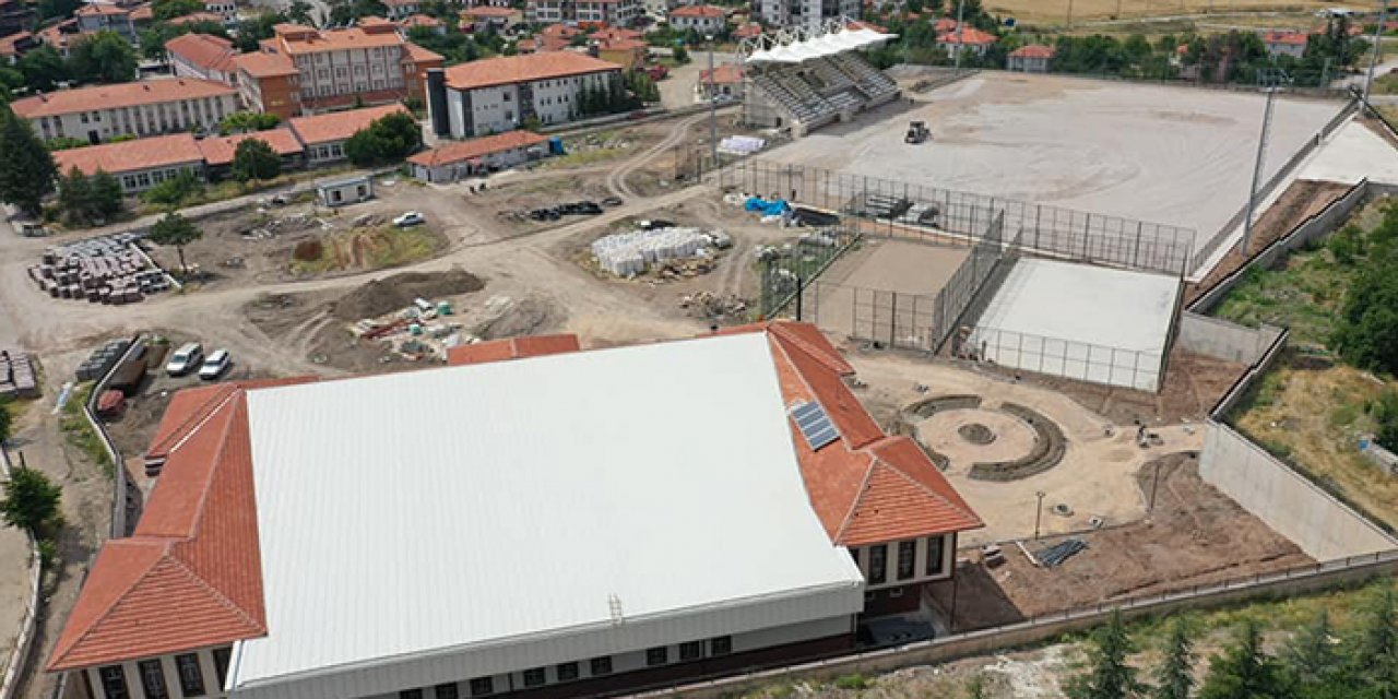 Ankara Güdül'de spor kompleksi yükseliyor