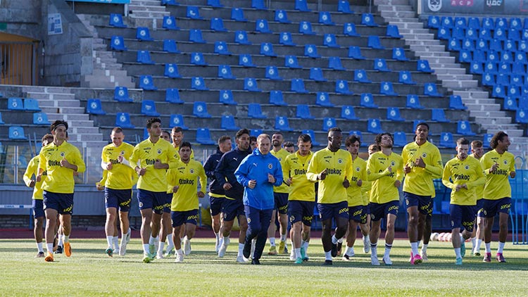 Fenerbahçe'de hangi isimler takımdan ayrılacak? İşte takıma veda edecek futbolcular