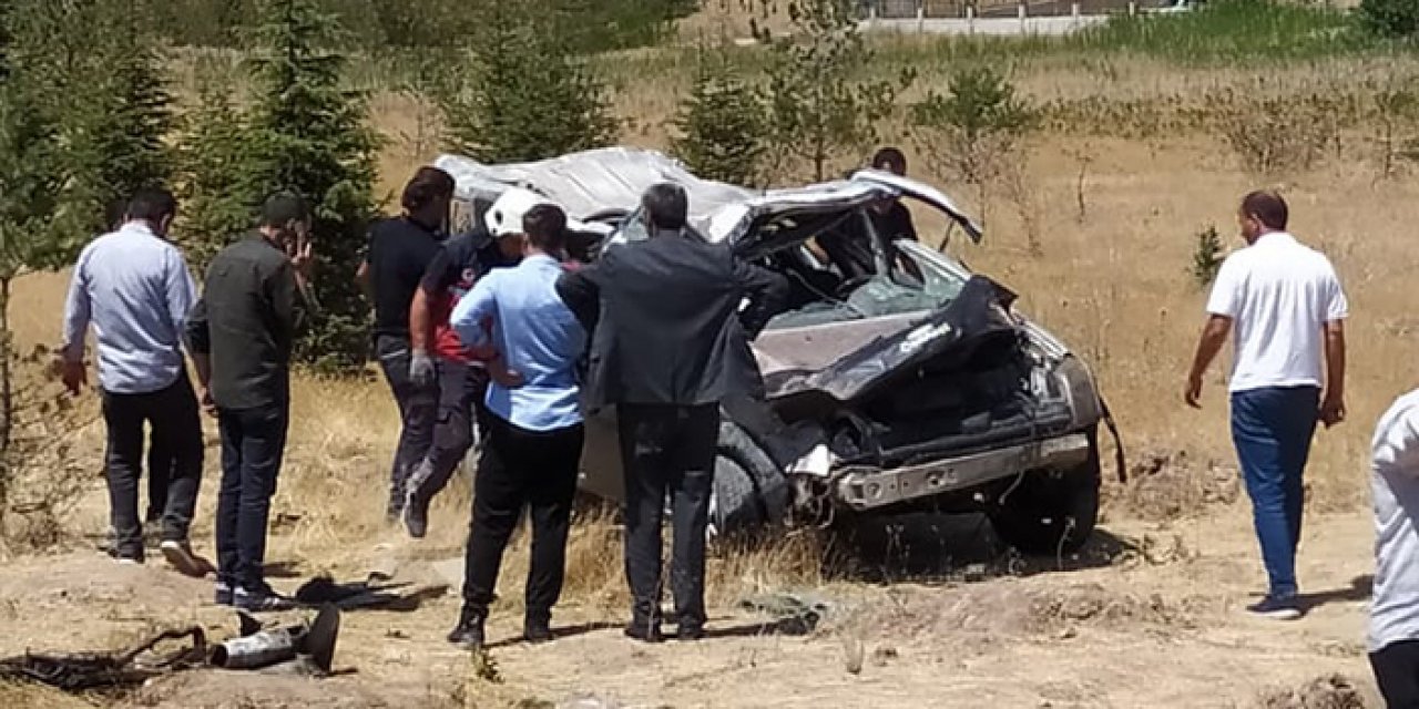 Direksiyon hakimiyetini kaybetti: 2’si ağır 4 yaralı