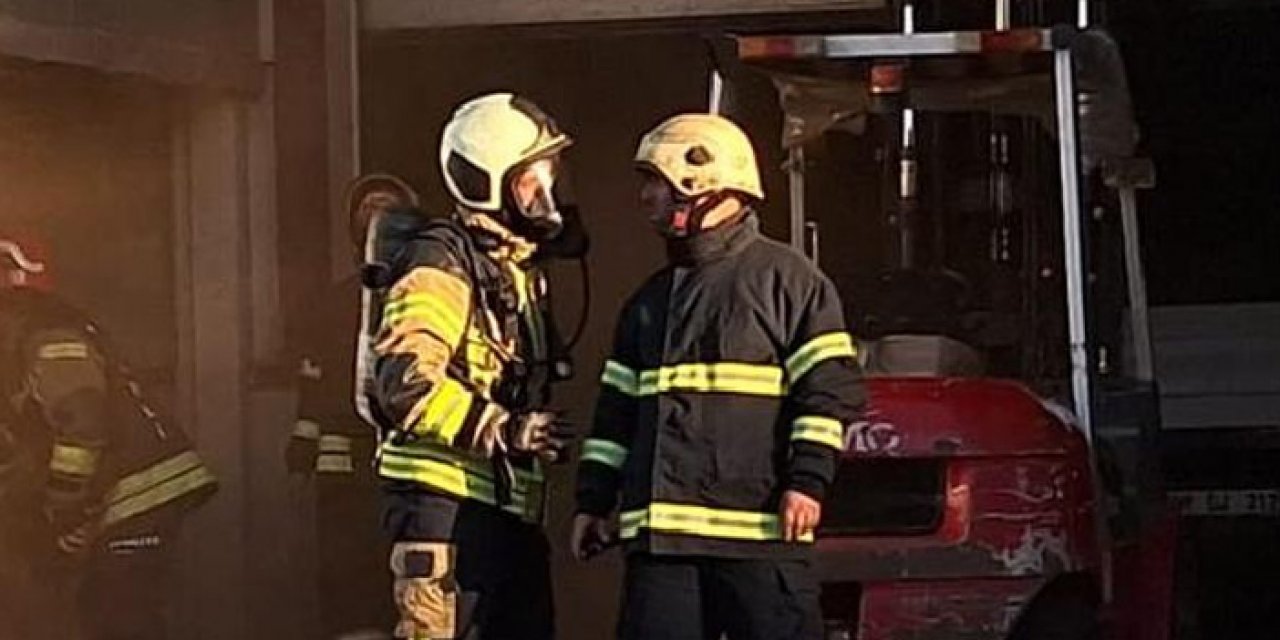 Kocaeli'de fabrikanın jeneratöründe yangın çıktı