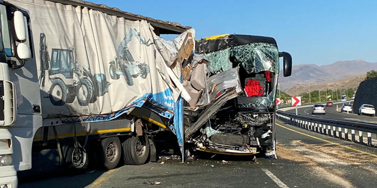 Elazığ'da korkunç kaza! 1 ölü, 34 yaralı var