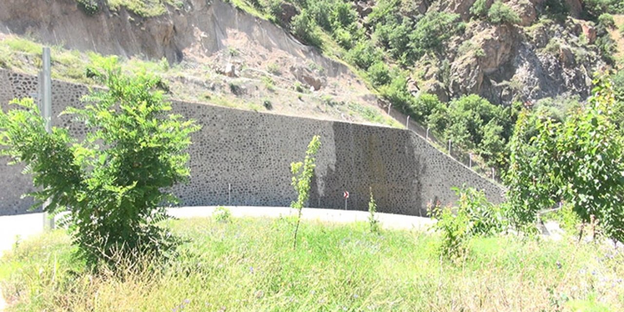 Kaya düşmesine sprey betonlama önerisi