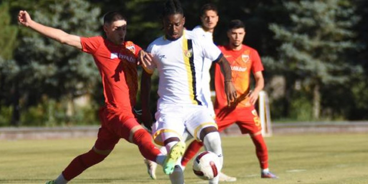 Kayserispor İstanbulspor’u 3-2 mağlup etti