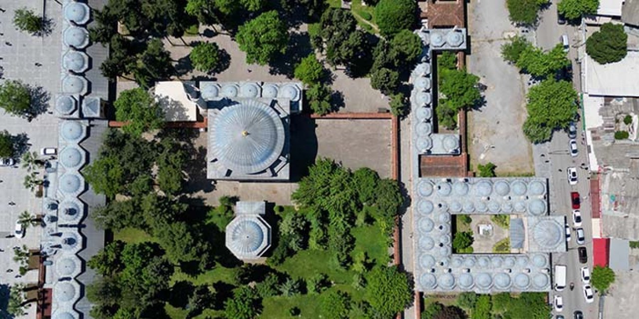 5 asırlık çınar: “Çoban Mustafa Paşa Cami”