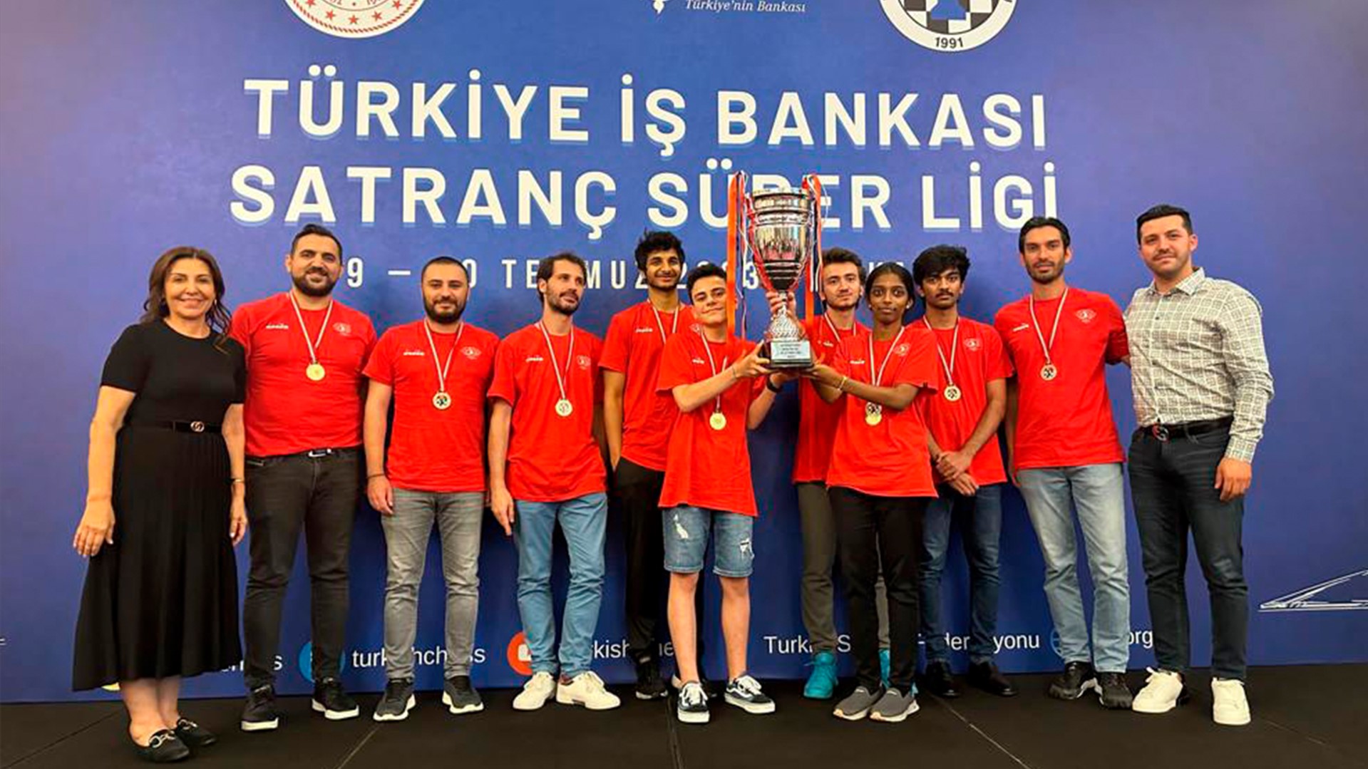 Satrancın devleri Ankara’da ödüllerine kavuştu