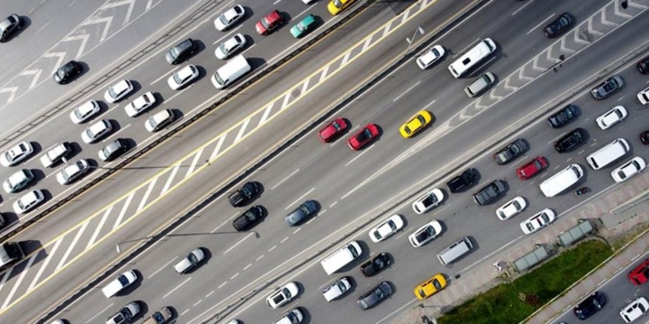 Trafik çilesine 1 ayda 190 bin araç daha