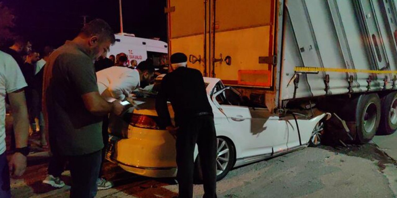 Otomobil ile TIR çarpıştı: Ölen kişi kendi kuzeni çıktı