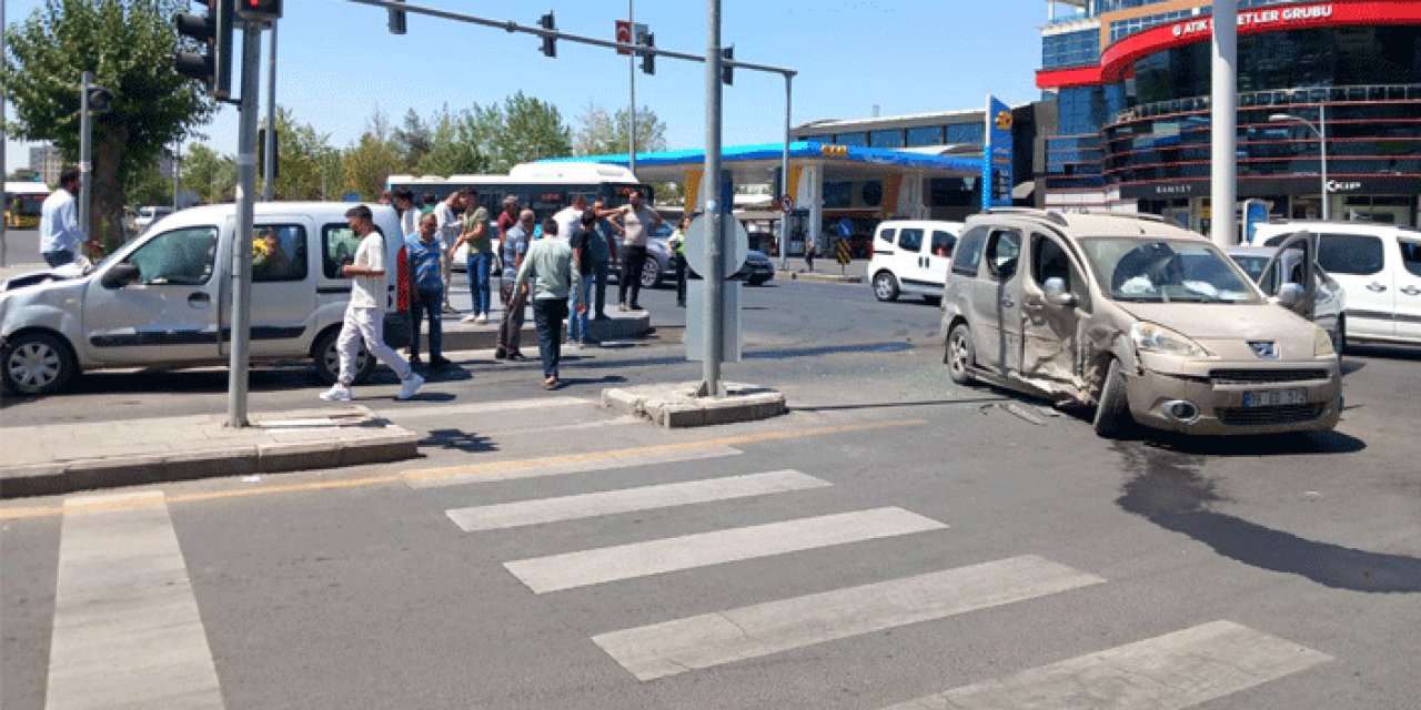 Hatalı dönüşün bilançosu: 1’i çocuk 5 yaralı