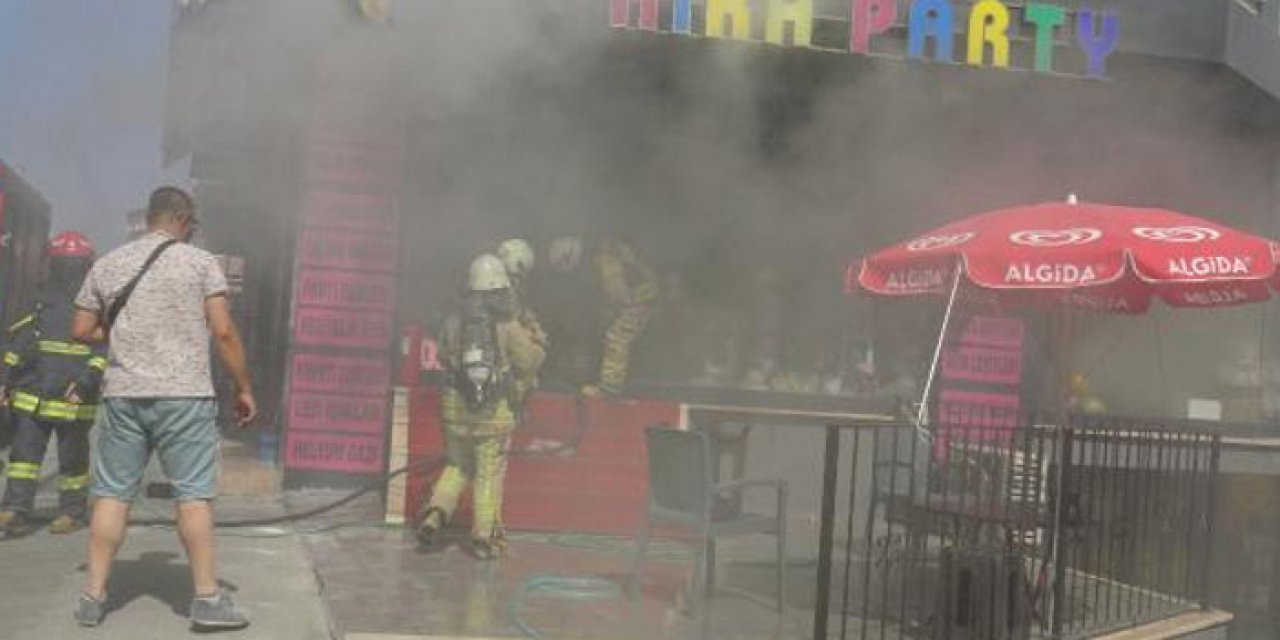 Avcılar'da bir iş yerinde yangın çıktı