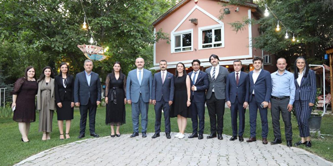 Çubuk'ta savcı ve hakimlere veda yemeği