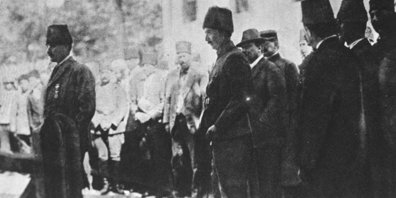 Atatürk'ün "Milletin makus talihini de yendiniz" dediği komutan kimdir?