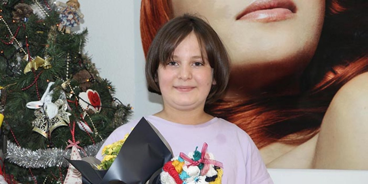 Küçük Elif izlediği videodan etkilenip lösemili çocuklar için saçını bağışladı