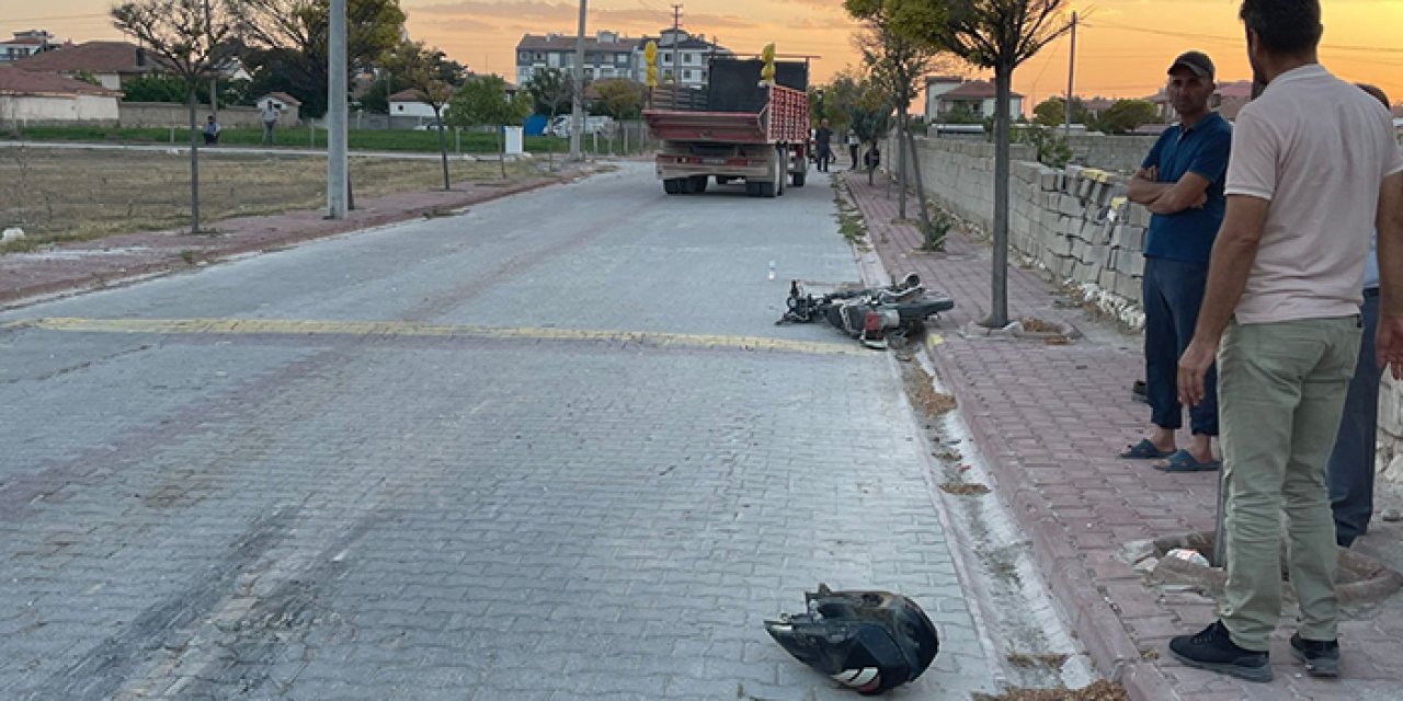 Kamyon motosikletliye çarptı: Sürücüsü öldü
