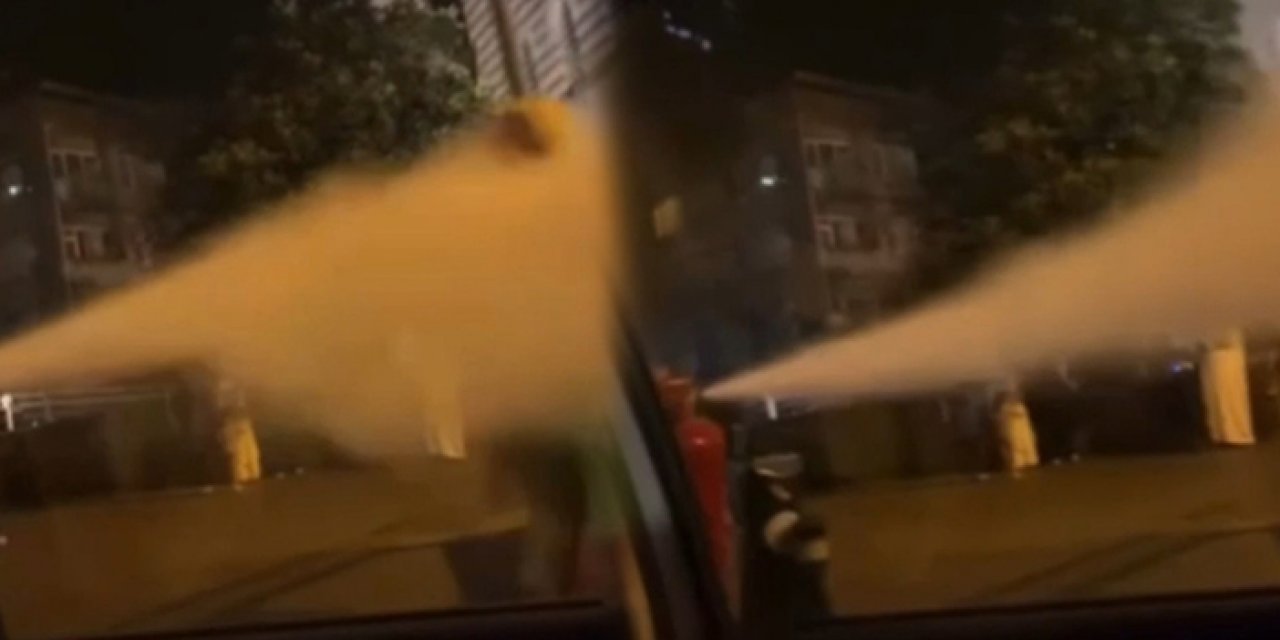 Kadınlara yangın tüpüyle saldırdılar!