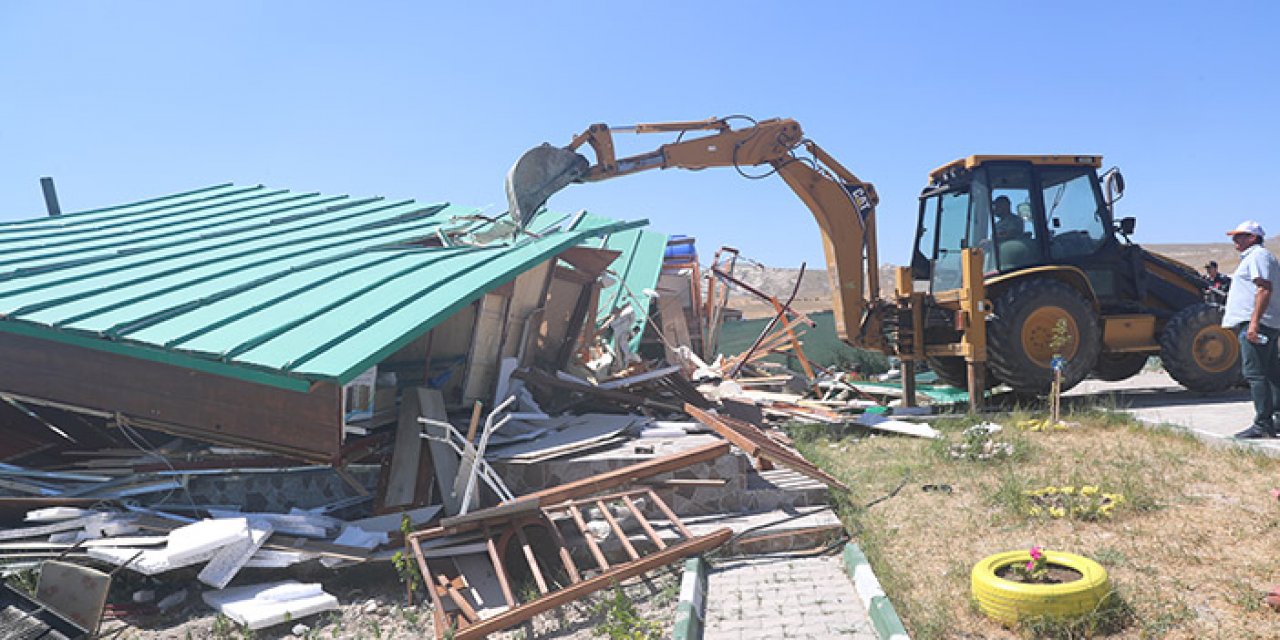 Ayaş’ta izinsiz yapılara geçit yok