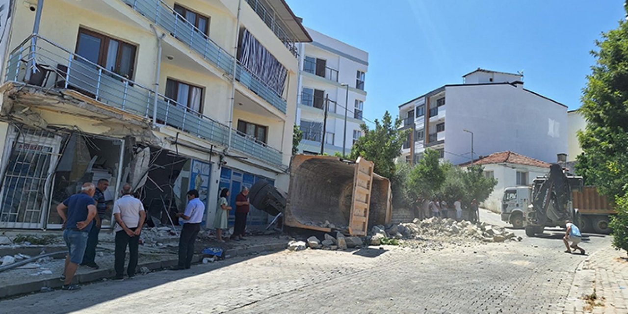 Freni boşalan kamyon dehşet saçtı: 9 yaralı