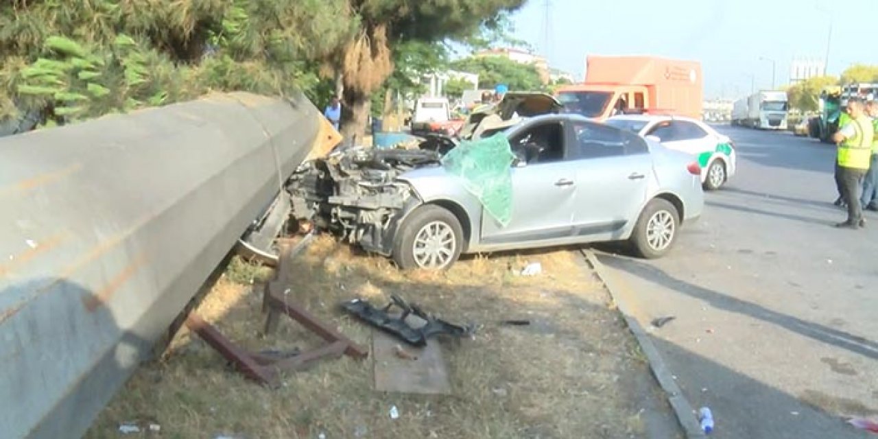 Önce direğe ardından ağaca çarptı