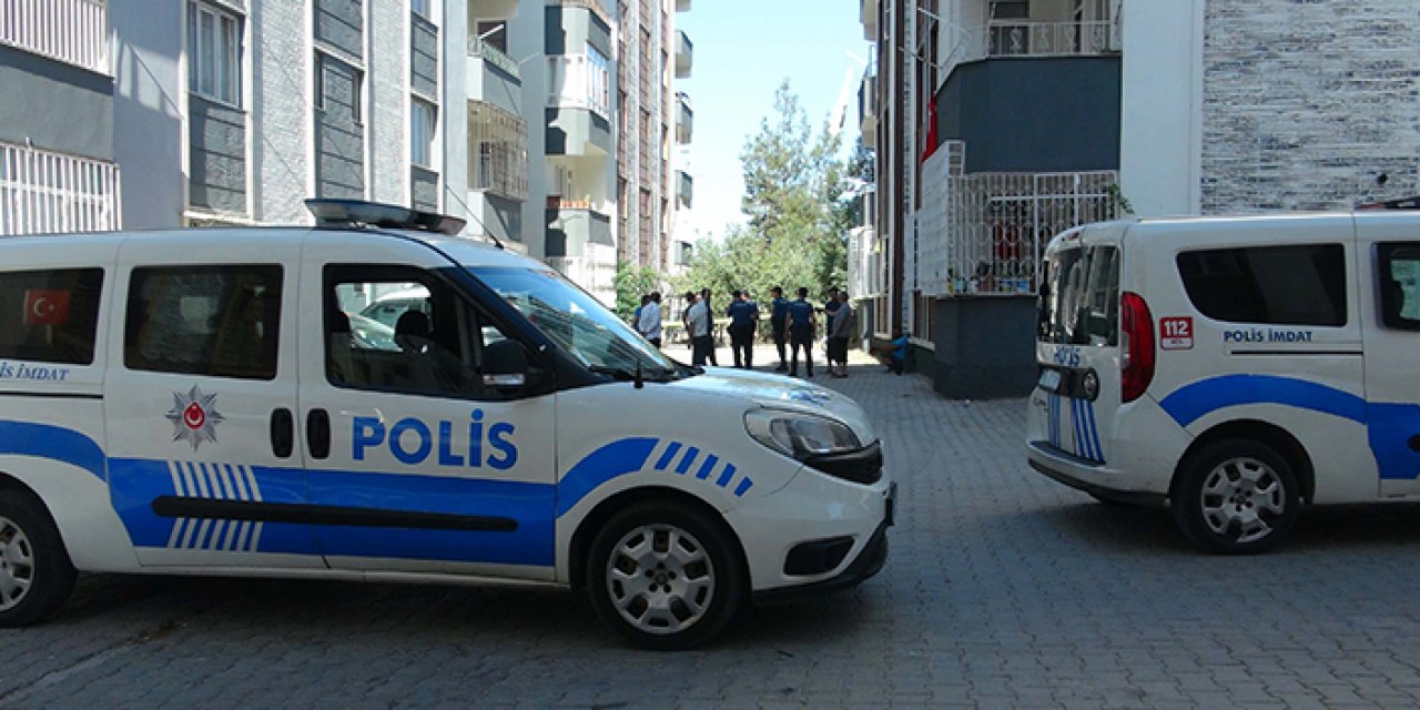 Park kavgasında polis memuru komşusunu öldürdü