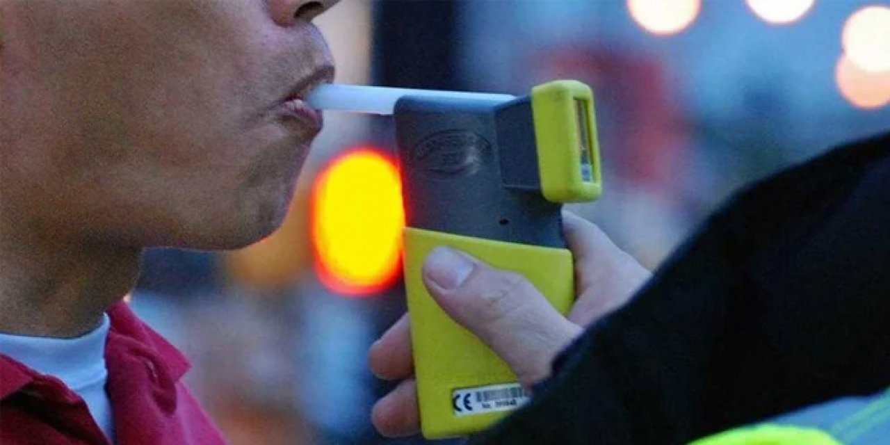 Alkol kontrolü yapan polis alkollü çıktı