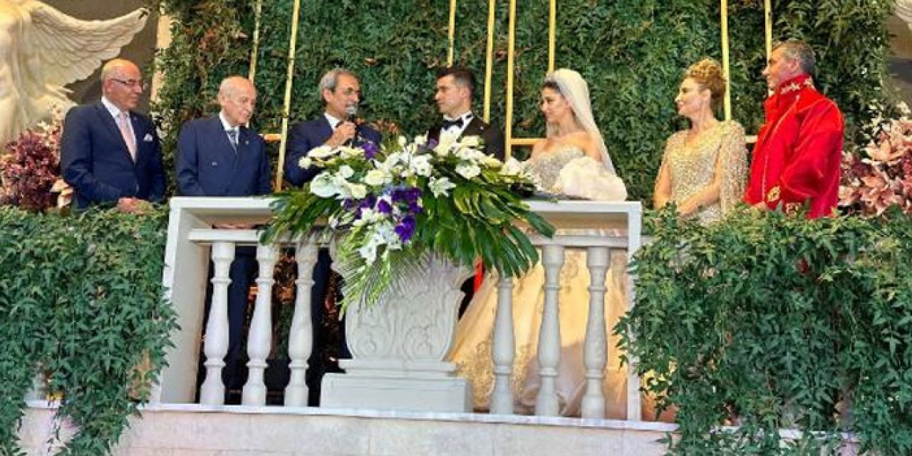 Devlet Bahçeli Ankara'da nikah şahidi oldu