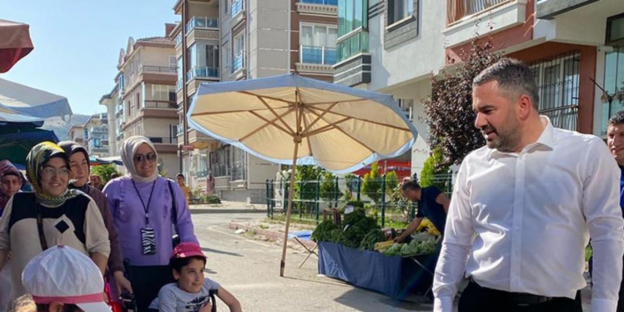 Pursaklar Belediye Başkanı Çetin’den pazar yerine ziyaret