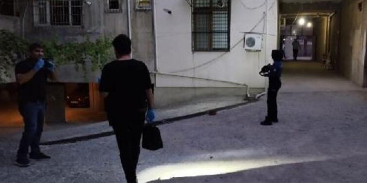 Hırsız kaçarken çaldıklarını düşürdü