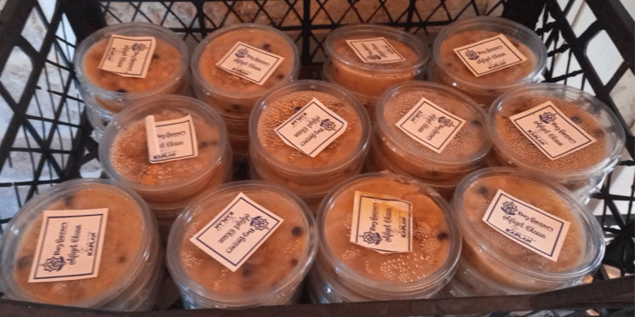 Beypazarı'nda aşure ikramı