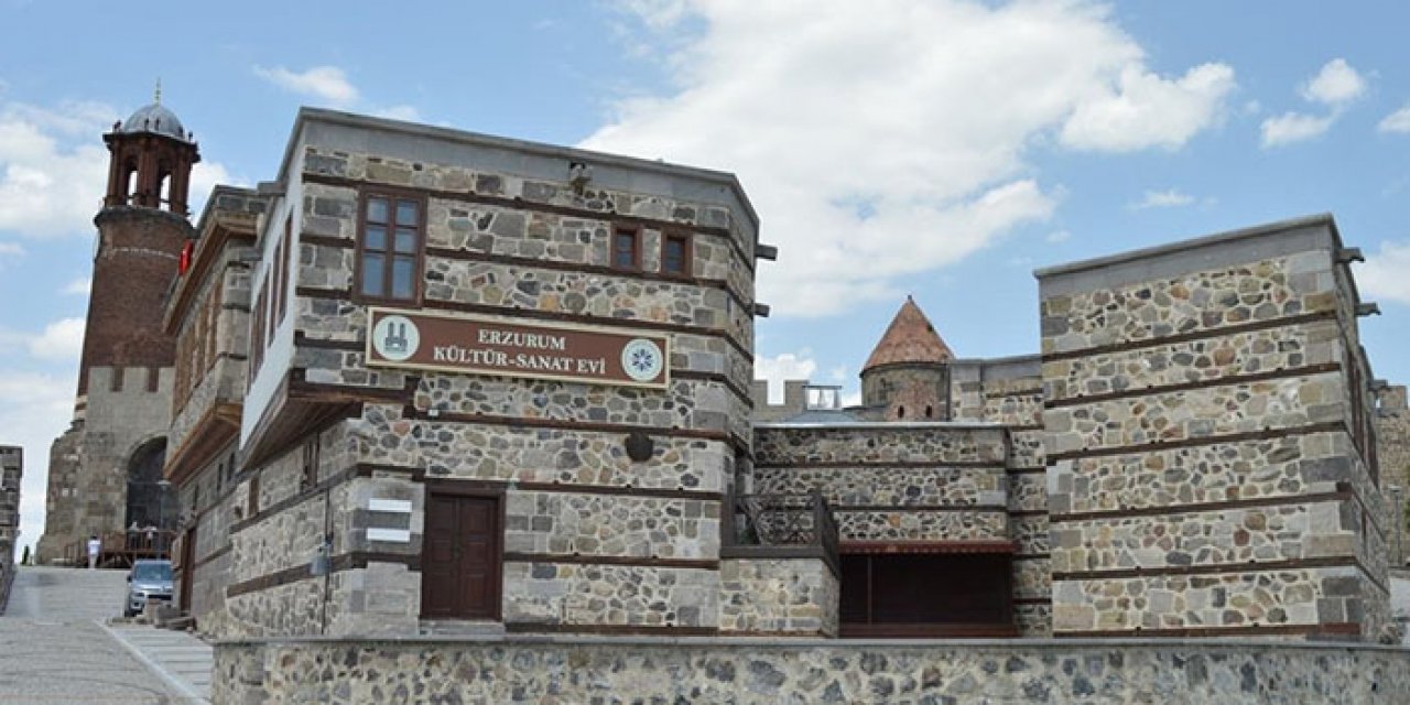 Erzurum Kültür ve Sanat Evi ziyaretçilerini bekliyor