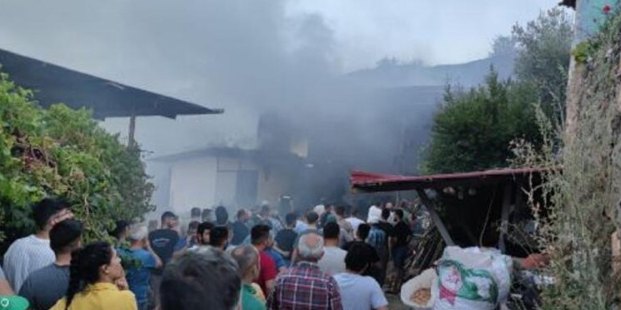 Atölyede çıkan yangın otomobile de sıçradı