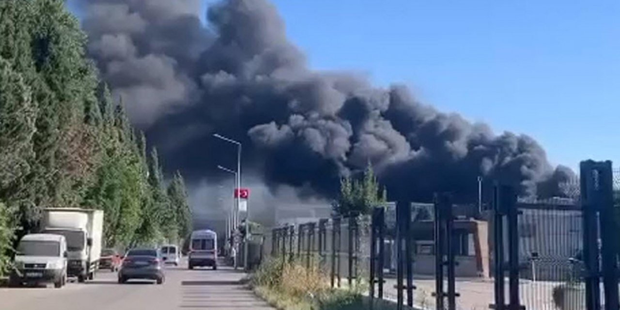 Geri dönüşüm fabrikasında korkutan yangın