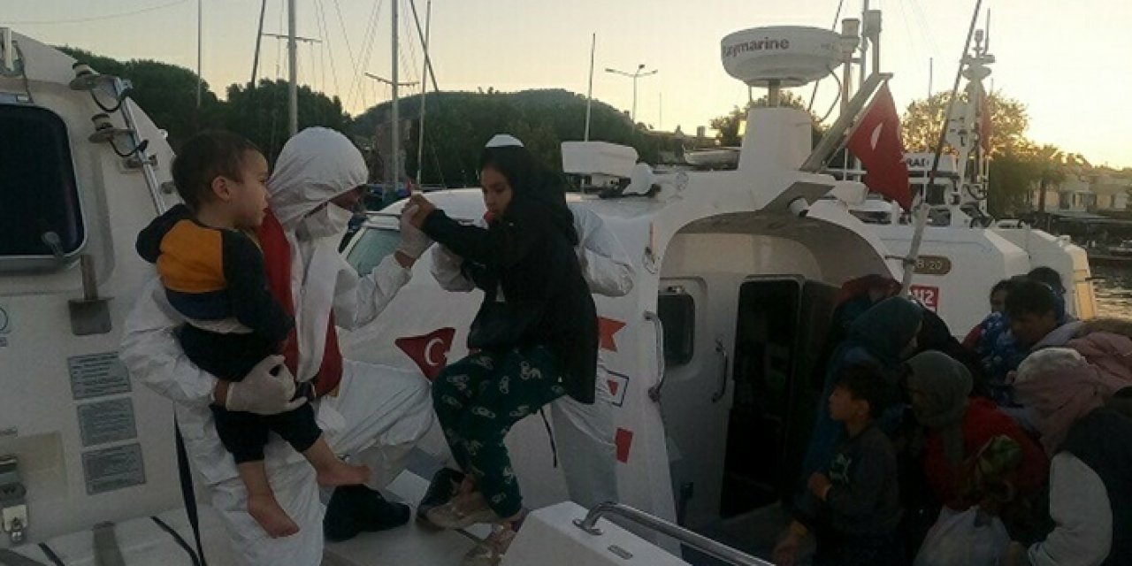 Çanakkale’de Yunan unsurlarının ittiği 45 göçmen kurtarıldı