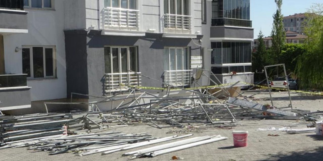 Malatya’da inşaat iskelesi çöktü: 1 ölü 2 yaralı