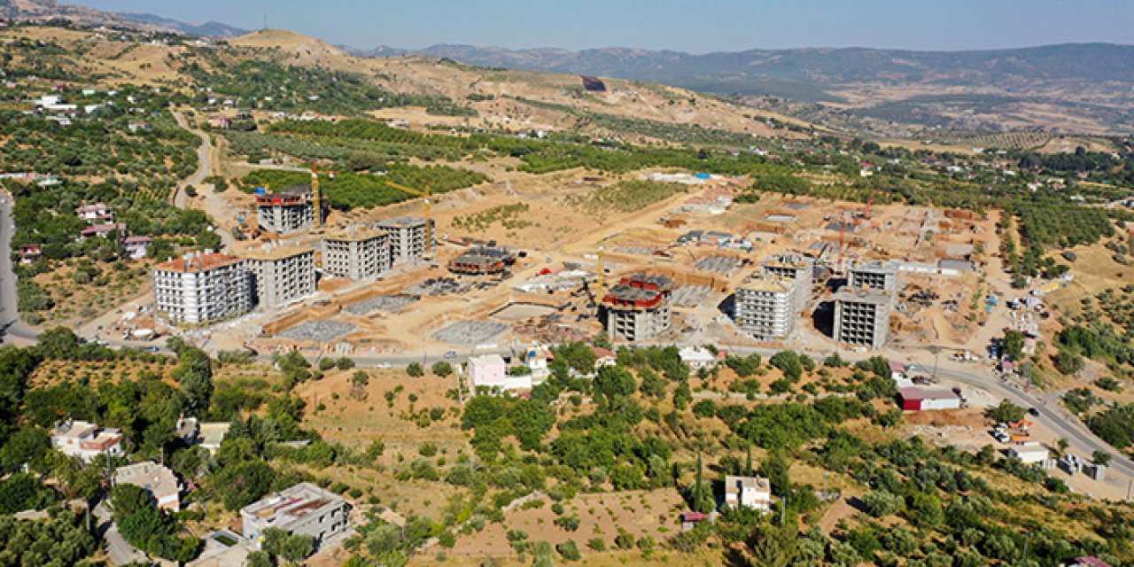 Kahramanmaraş'ta afet konutlarının kışa kadar tamamlanması hedefleniyor