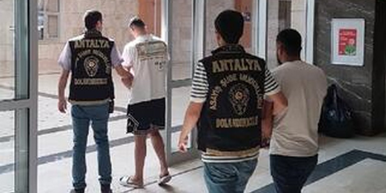 Nitelikli dolandırıcılığa 2 tutuklama