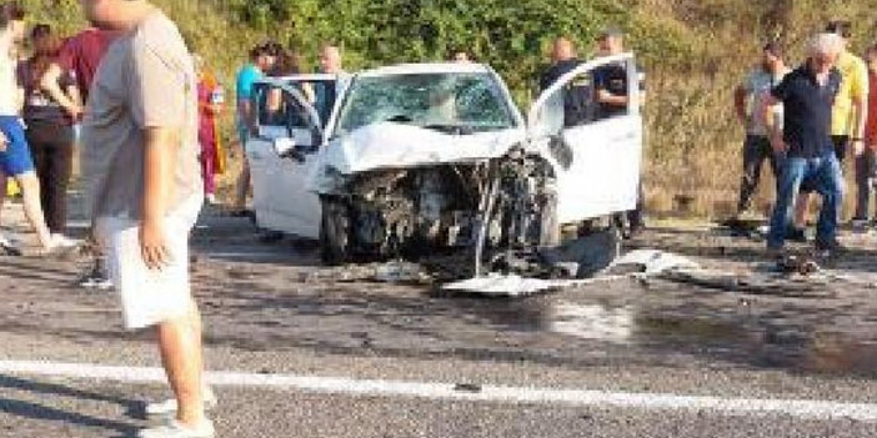 Hatalı sollama 2 ölü 3 yaralı