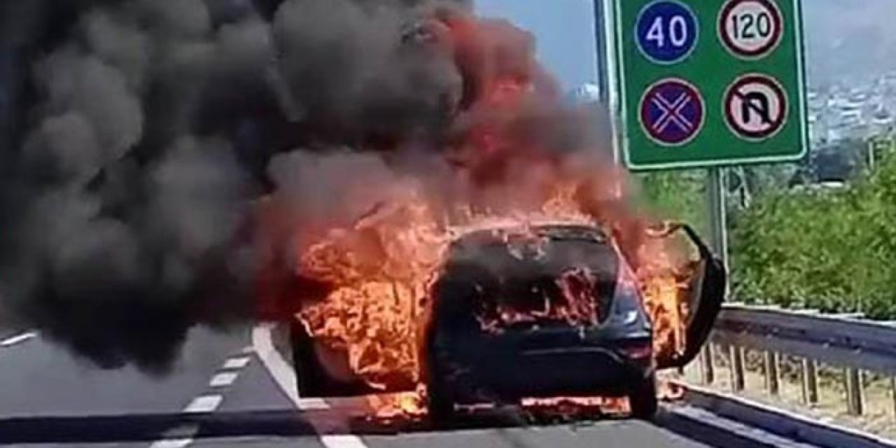 Seyir halinde alev aldı: Kullanılamaz hale geldi