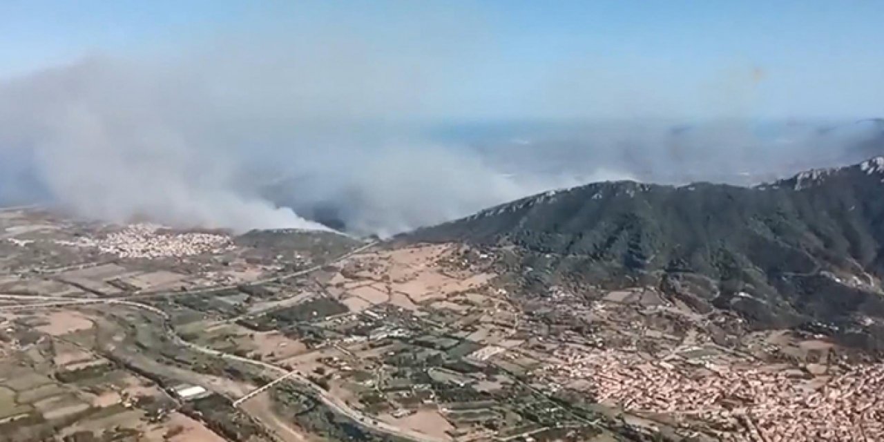 Sardinya adası alevlere teslim