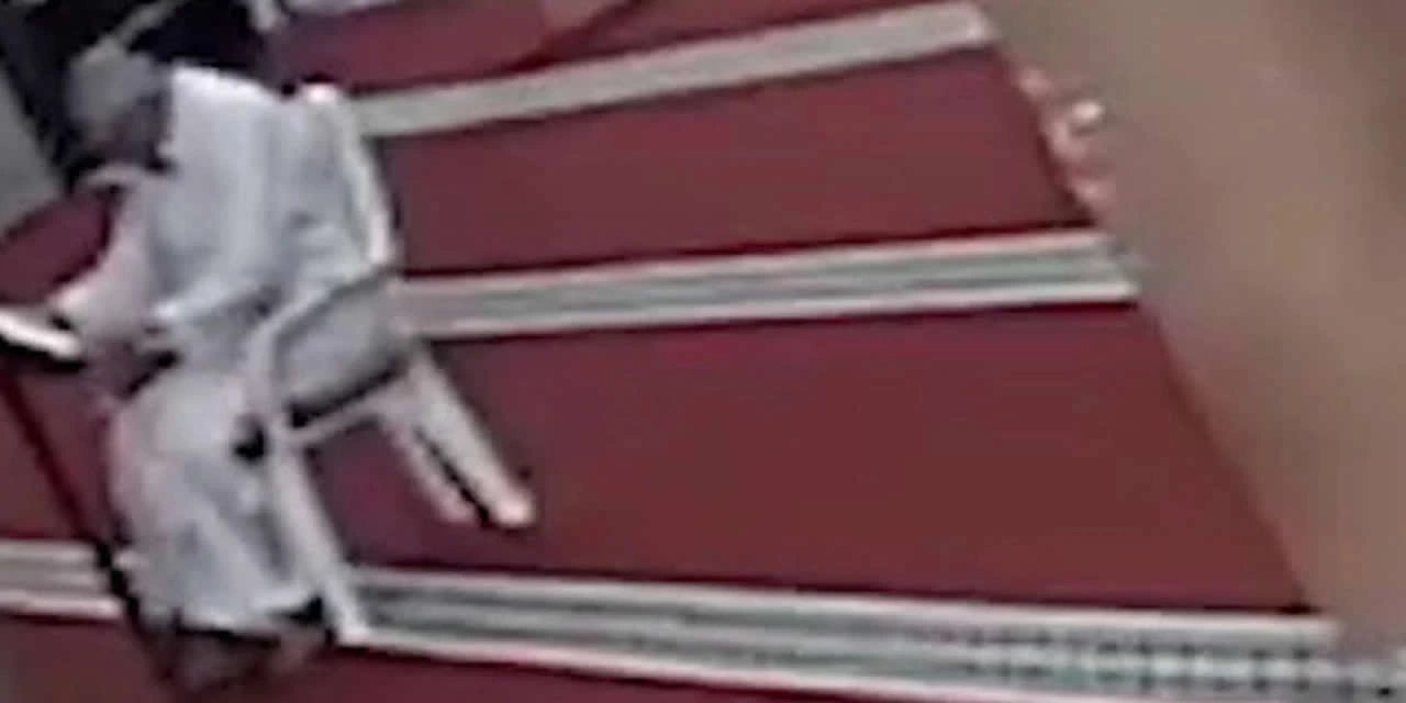 Gazze'de Filistin Camii müezzini Kur'an-ı Kerim okurken vefat etti