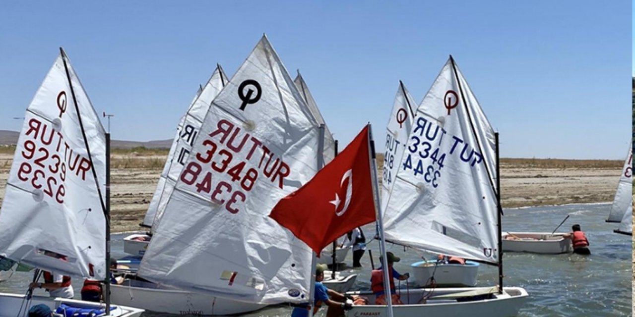 AHİKA ve Valilik tarafından Kırşehir'de Yelken Yarışları düzenlendi
