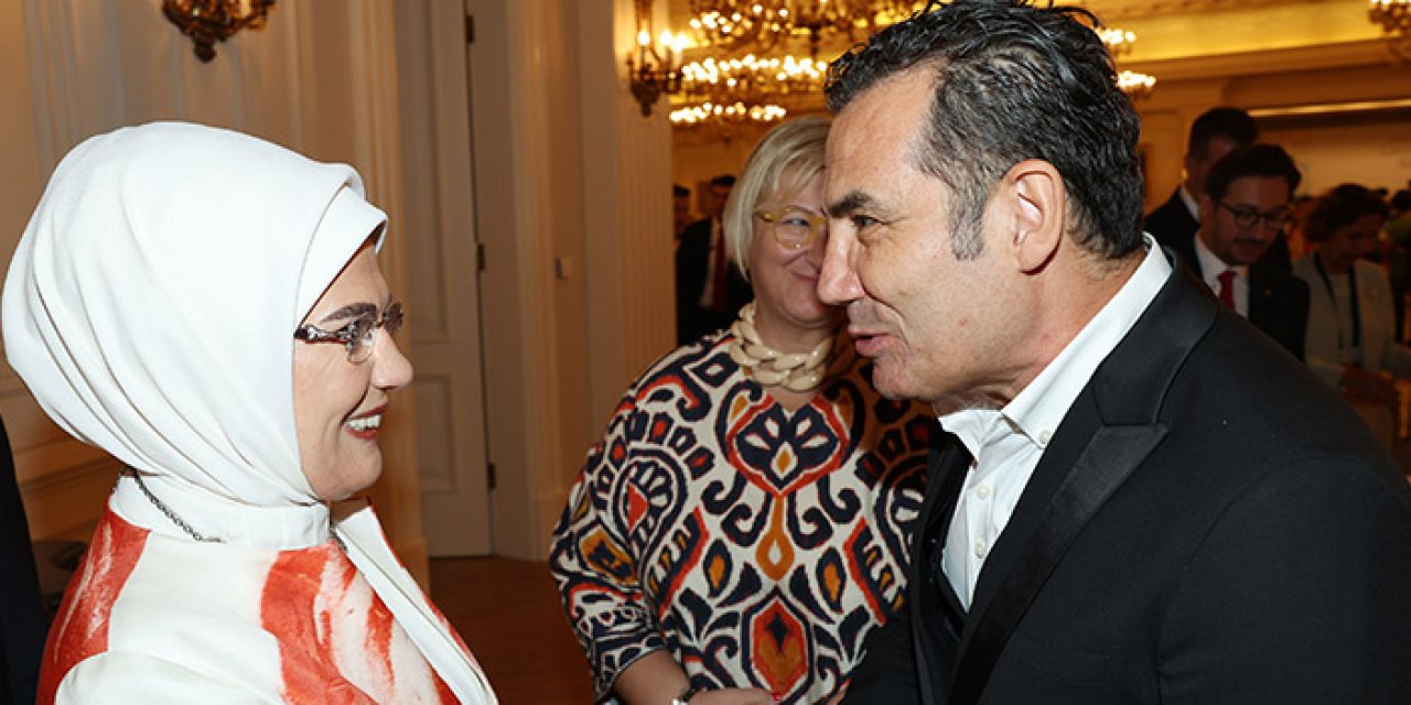 Emine Erdoğan "Yüzyılın Anıları" sergisini gezdi