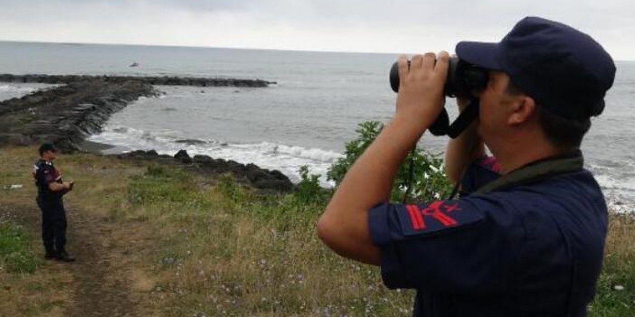 Denizde kaybolan genç hala aranıyor